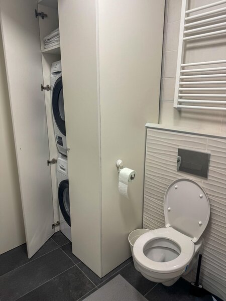 Drumul Taberei 3 camere mobilat utilat valea larga loc de parcare inclus